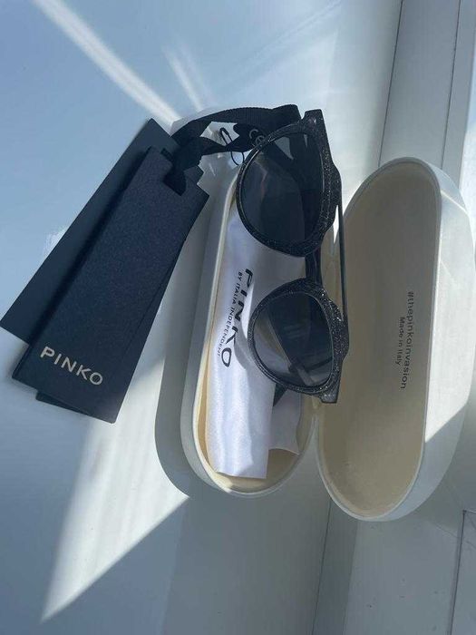 Очки новые PINKO
