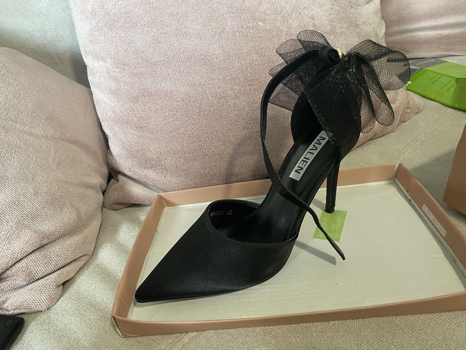 Pantofi negrii nr 36