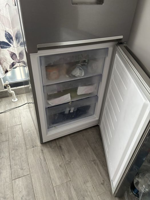 Combina frigorifica Beko