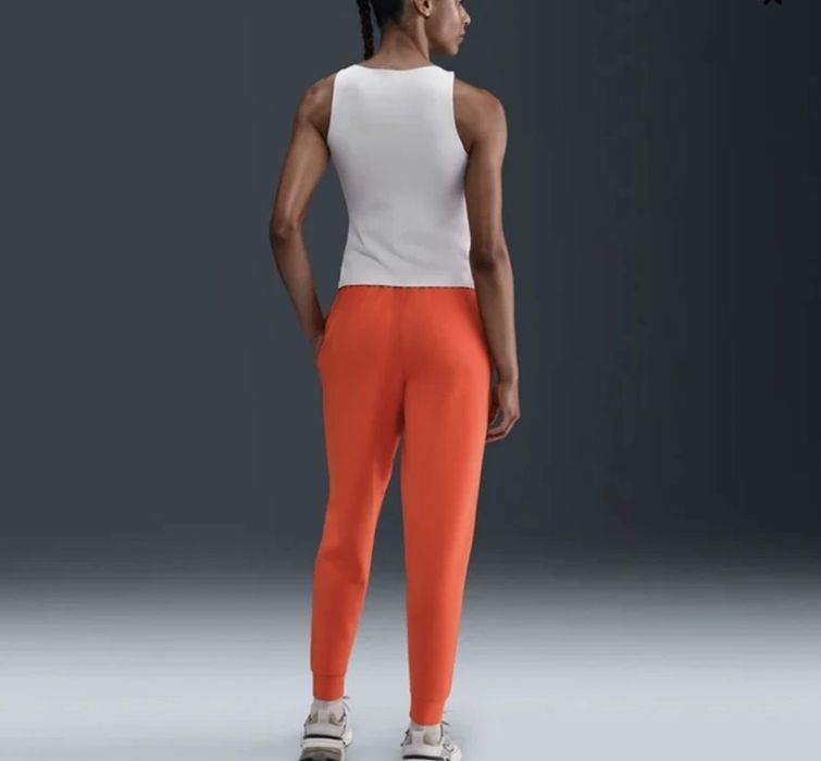 Дамско Долнище Nike W NK 24.7 DF MR JOGGER SOFT - HQ8184-633