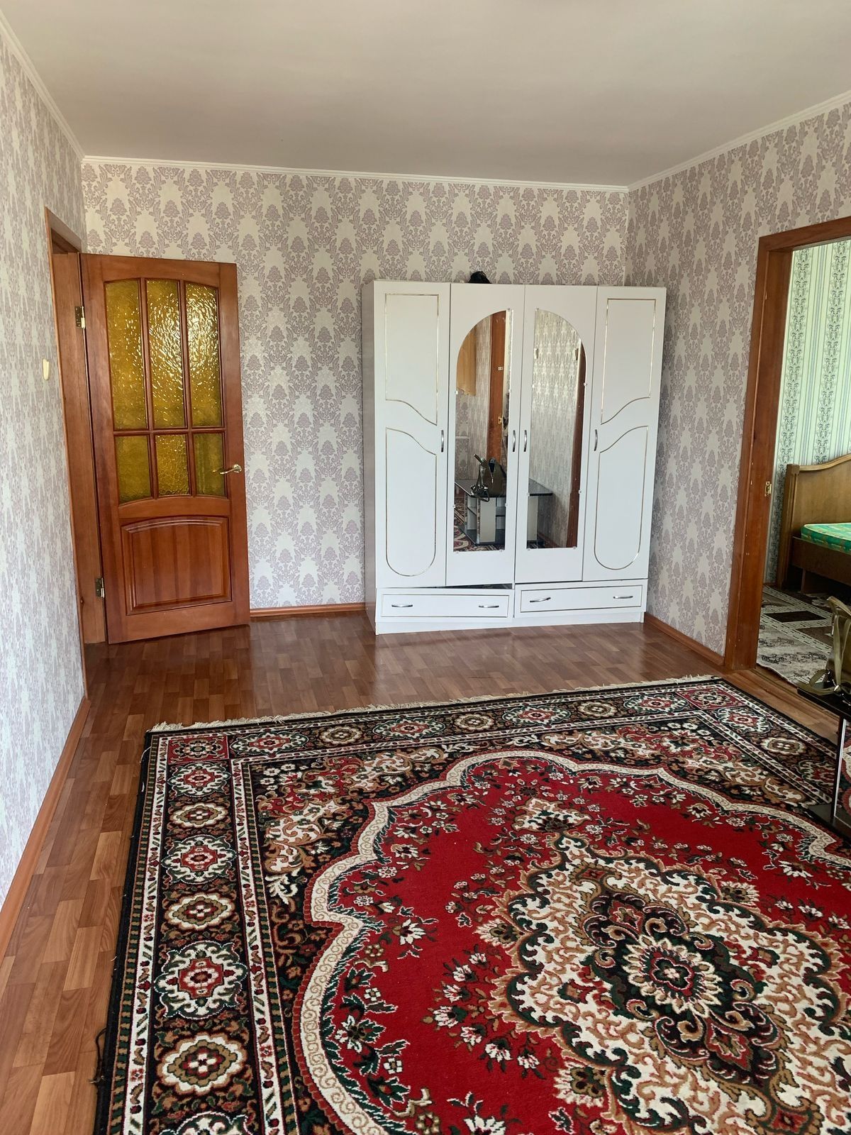 Продам 4х комнатную квартиру