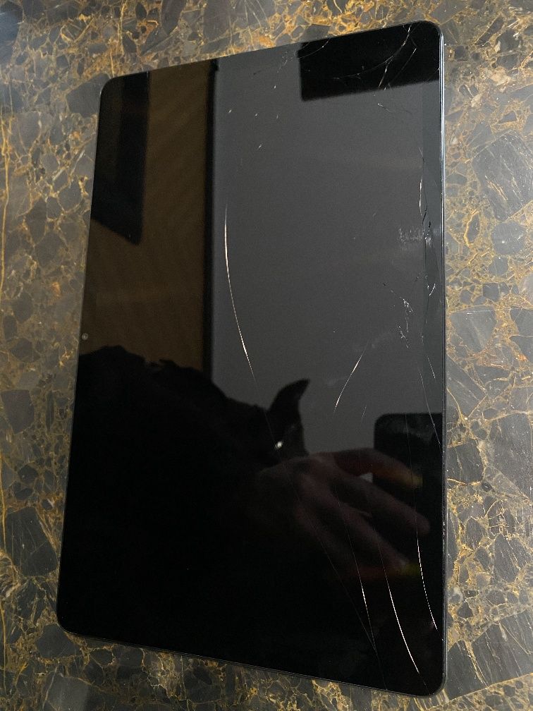 Срочно продаётся планшет Honor