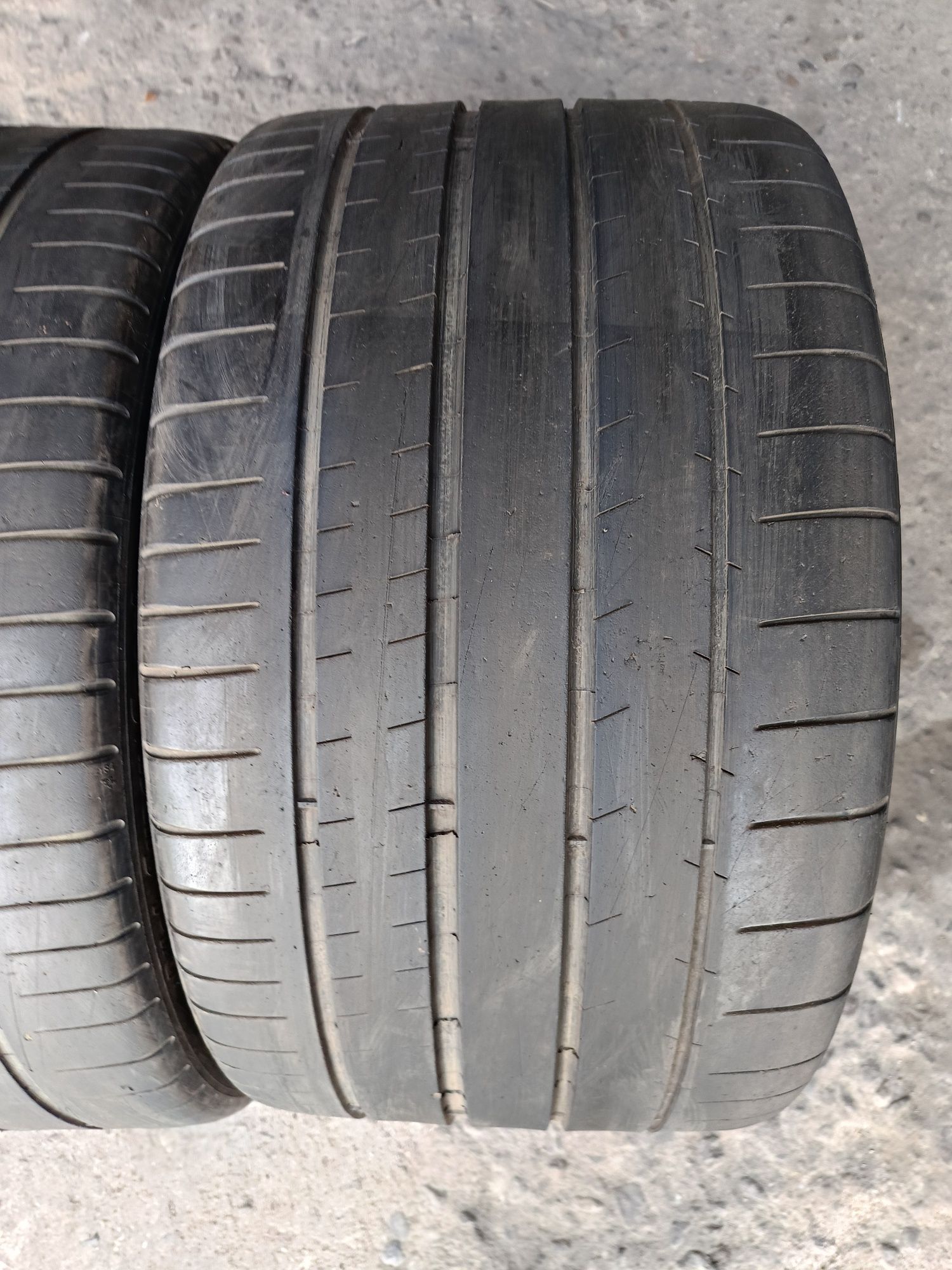 Летни гуми --20цола -295/30-1бр.-110лв."MICHELIN"