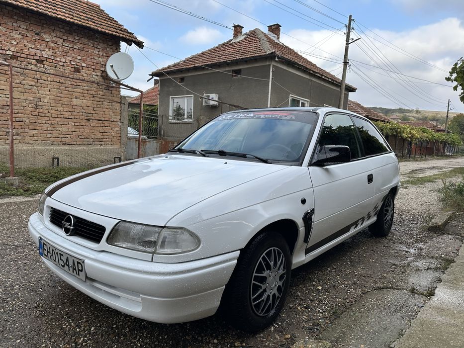 Opel Astra F 1997г. 1.4i 82к.с.