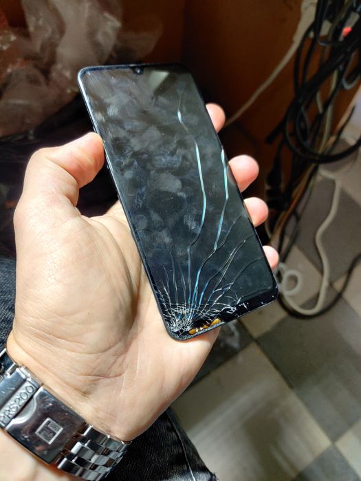 Inlocuire geam display( IPHONE,SAMSUNG,huawei )