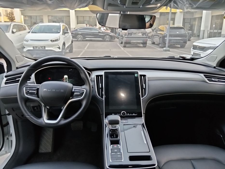 Roewe i6Max 505 км без пробег