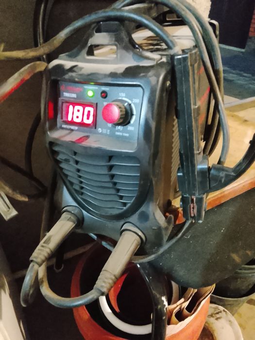 Сварочный аппараты почти новые пару раз использовал