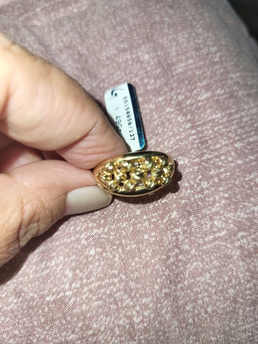 Продам новое золотое колечко