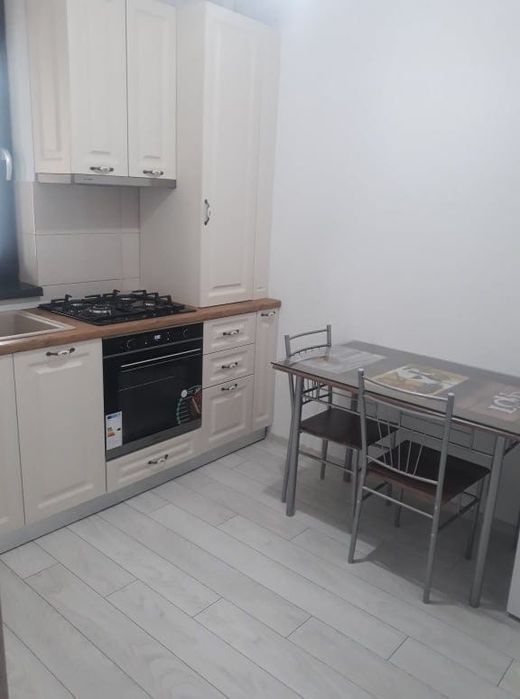 Garsoniera de inchiriat