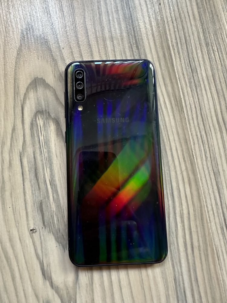 Samsung a50 в отлично състояние