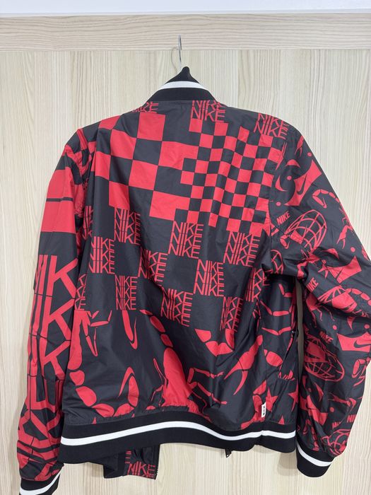 Jacheta Nike - stare ca noua