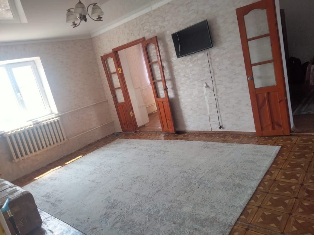 Дом продаётся срочно район Кирова