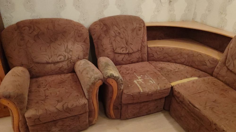 Продам диван,самовывоз