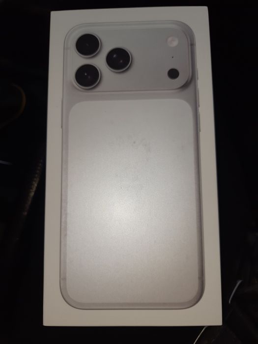 Iphone 17 pro max 256GB Silver