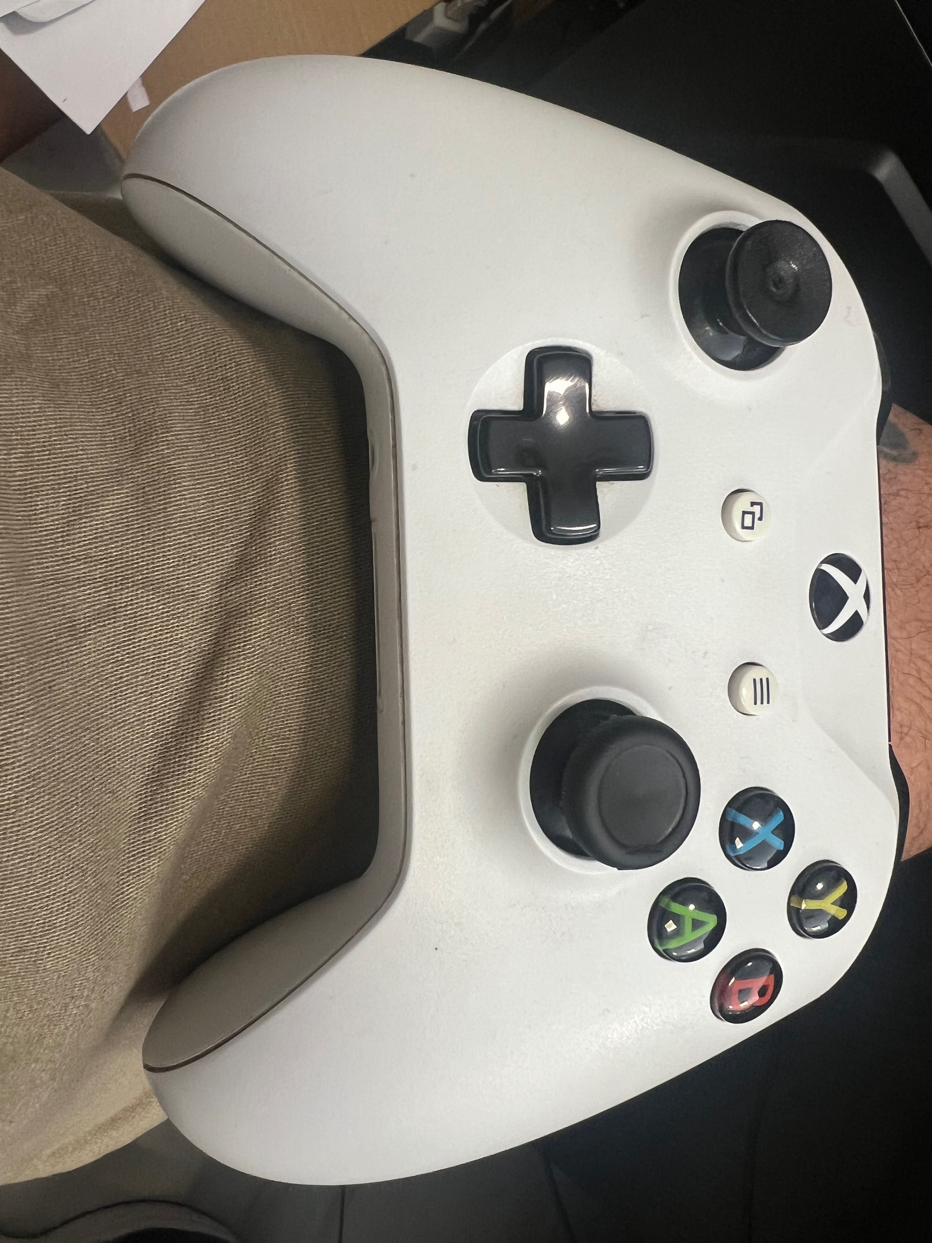 Xbox one S 1tb бартер за по нова конзола