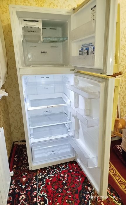 Продам холодильник