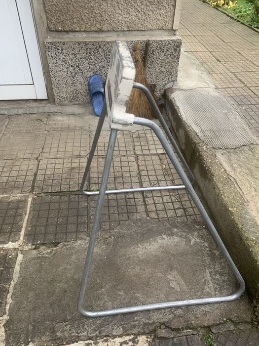 Стойка за двигател