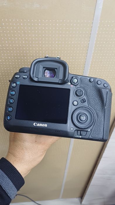 Фотоаппарат кенон Марк4 сотилади холати яхши