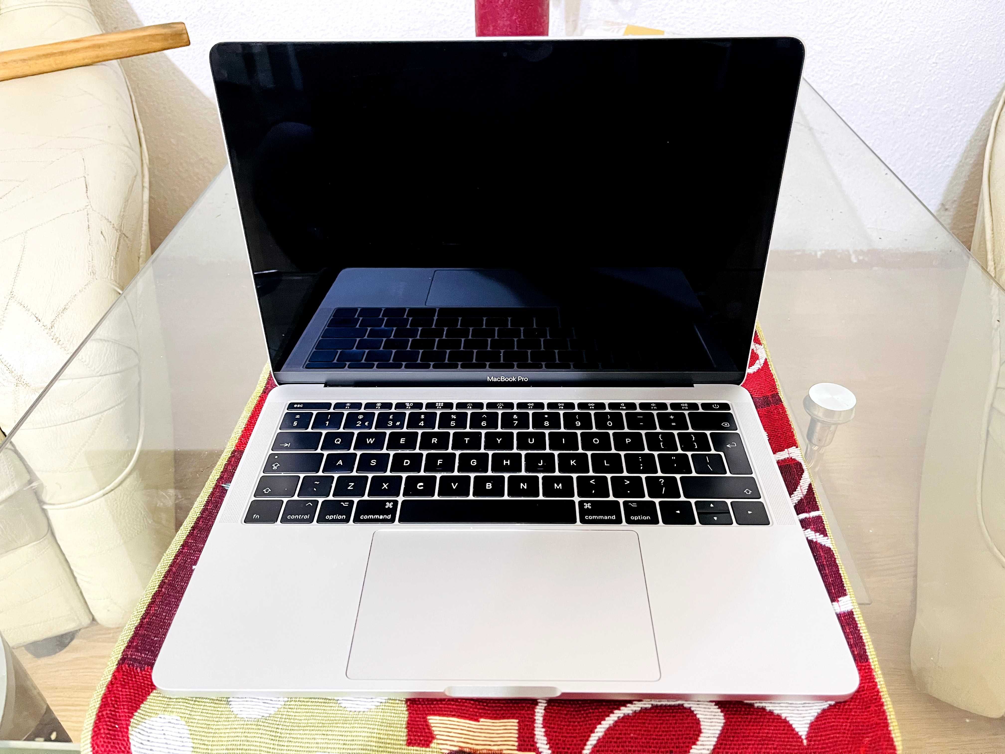 Apple MacBook PRO 13' A1708 mid 2017 i7 2.5Gz 16GB 256 GB NVMe Silver