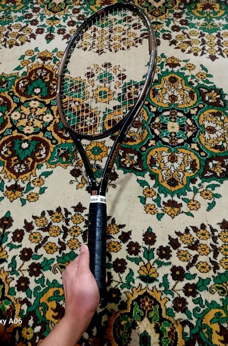 Проффесиональная ракетка от Wilson  модели Graphite select