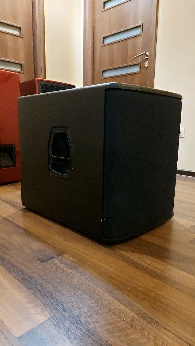 De vanzare boxe topuri fullrange (nu dynacord,rcf,fbt)si subwoofer 15