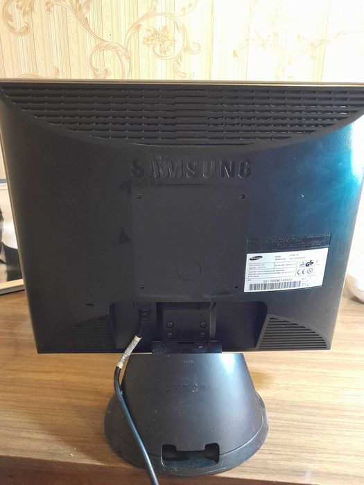 Монитор рабочий продам