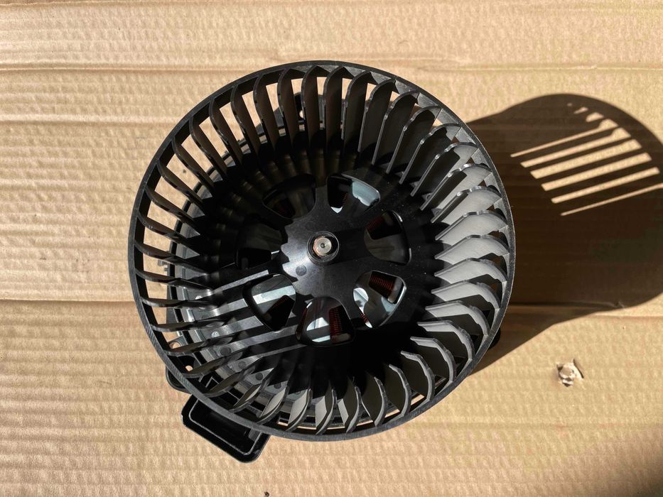 Вентилатор Мотор Парно 1EA820021A Volkswagen ID.3 E11 PRO