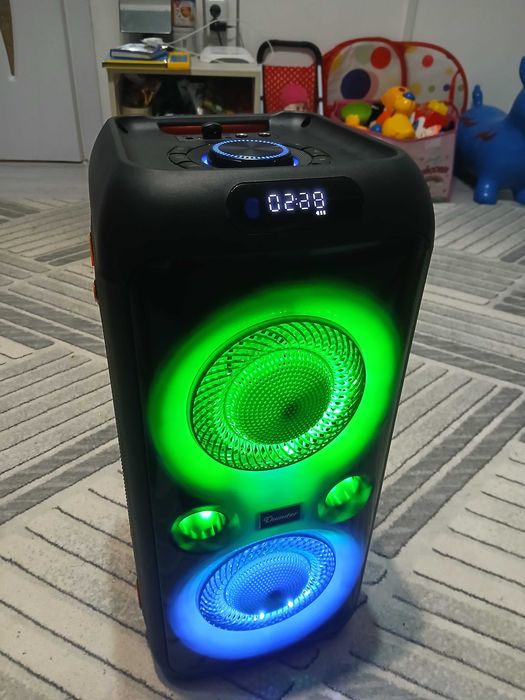 Караоке колона , тонколона , 2 микрофона