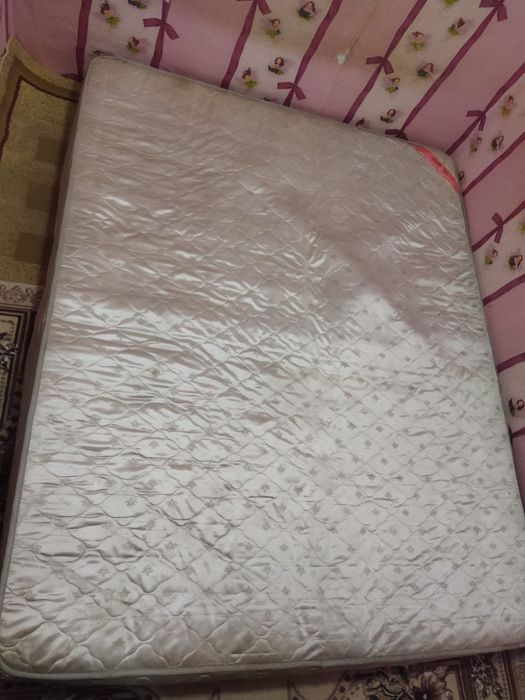 Кровать двухспальная