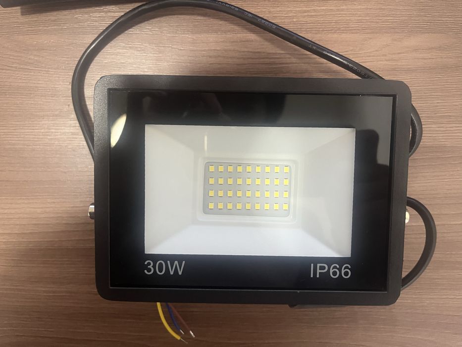 Светодиодный прожектор – Модель ALD-FDLXX30