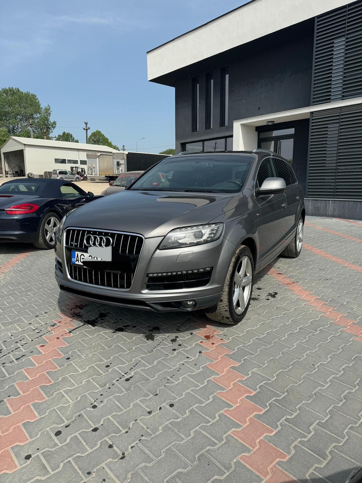 Audi Q7 2011 S-line