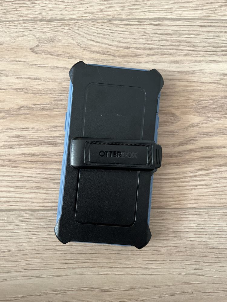 Husa OtterBox pentru iPhone 15 plus si 14 plus