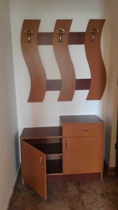 Comoda hol si cuier  PAL 18 .Masa TV