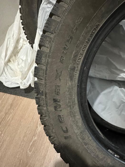 Шины 15 65 15 состояние отличное 4 комплект