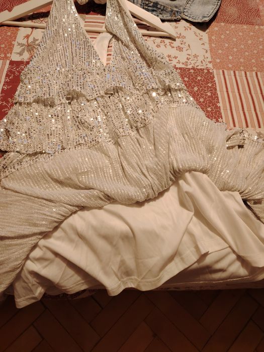 Официална рокля с пайети