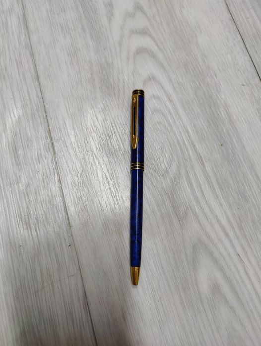 2 stilouri Parker 2 pixuri Waterman