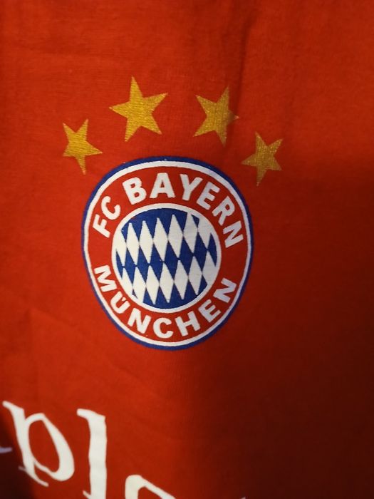Футболни тениски Манчестър Юнайтед, Байерн Мюнхен.