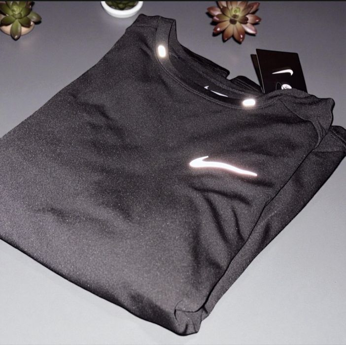 Nike Dri-Fit Long Sleeve Training Top – Black – NEW – Size M