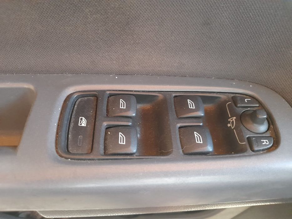 Urgent,vind volvo s40 2011 1600 cc 110 cp