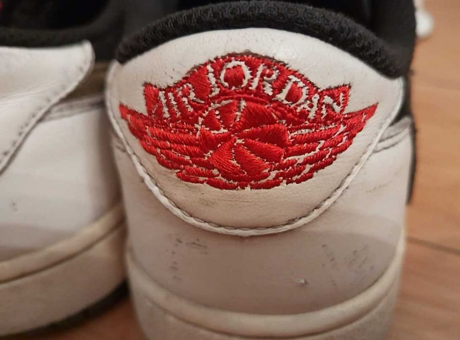 Jordan 1 low Travis Scott Olive