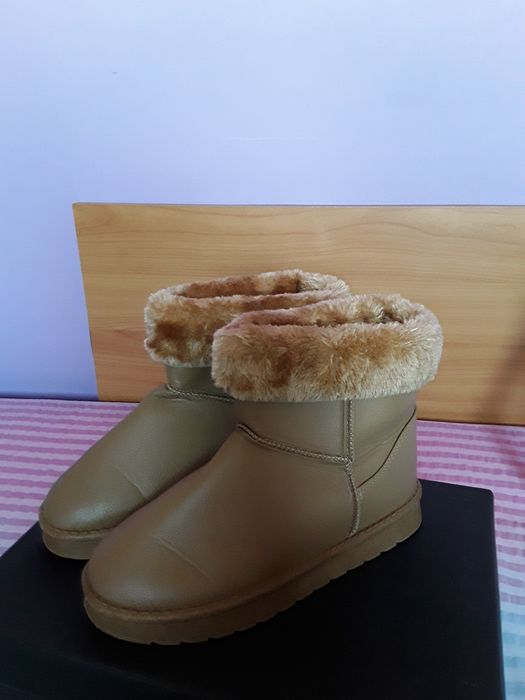 Vând Ghete Dama cu Blanita Mărimea 38