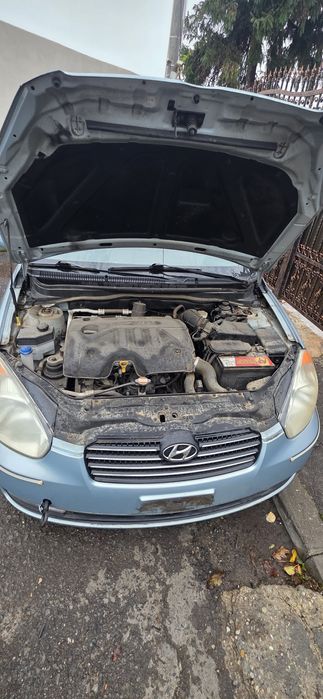 Dezmembrez hyundai accent  1.5crdi 2008 136000km