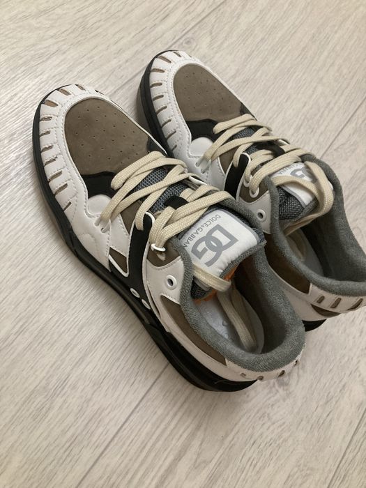 Кроссовки новые!