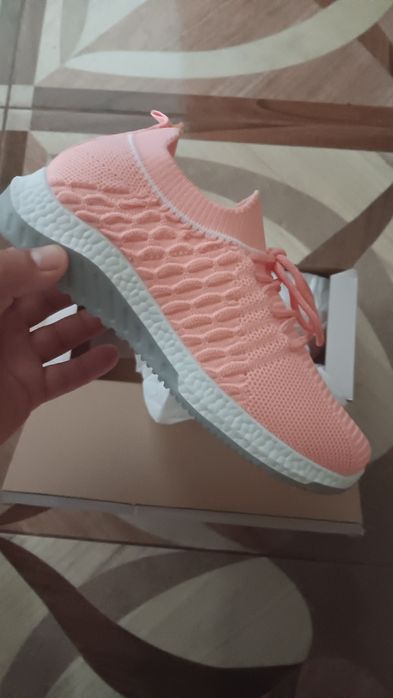 Adidas dama  50 .