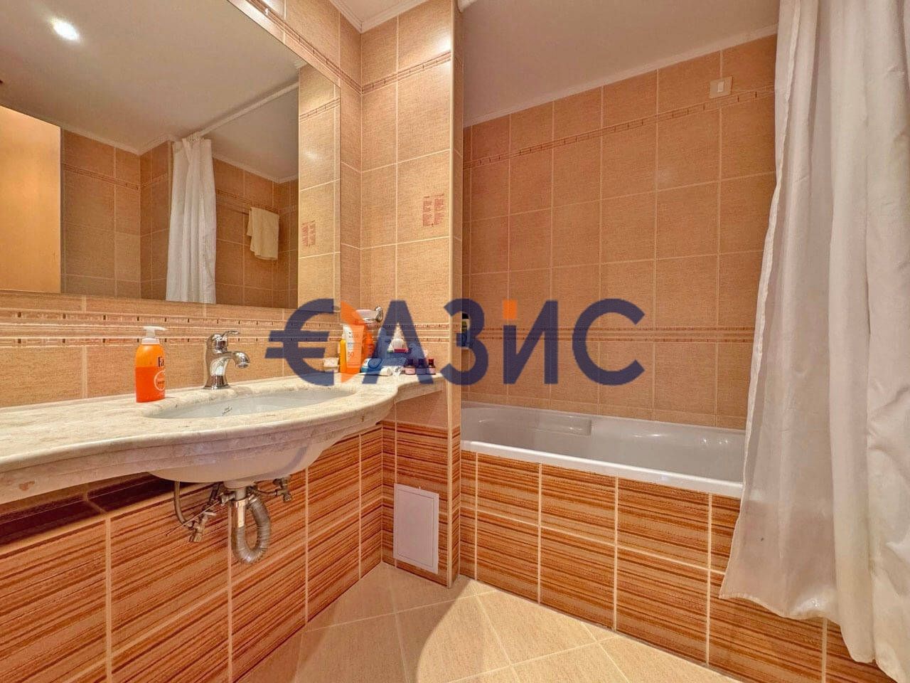 Продава се Едностаен апартамент в к.к. Слънчев бряг - 50 кв.м за 1510 €/кв.м - Снимка #7
