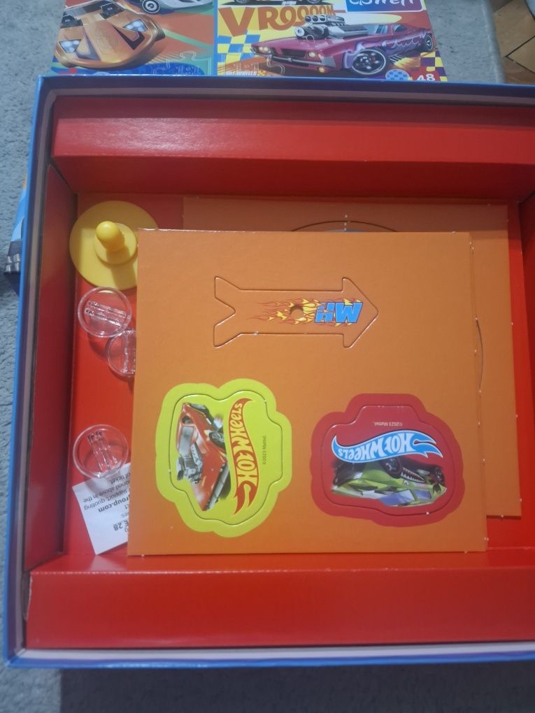 Пъзели и настолни игри