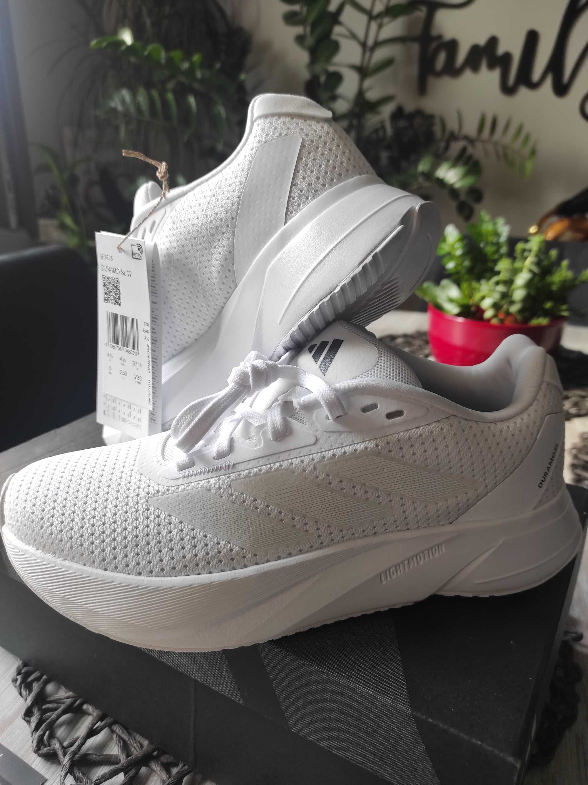 Маратонки Adidas duramo Sl за бягане бял цвят