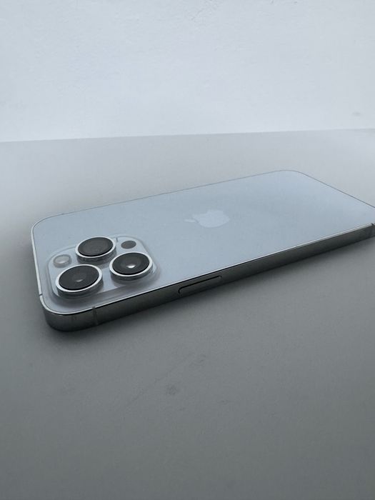 Iphone 14 Pro Max 92% bateria