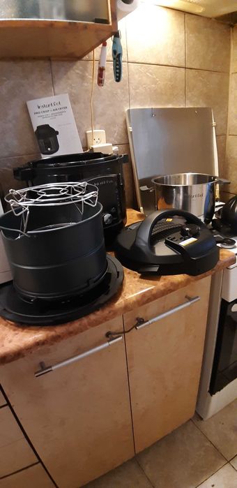 Aparat 2 in 1 Multicooker si Friteuza cu aer cald 7,6 litri