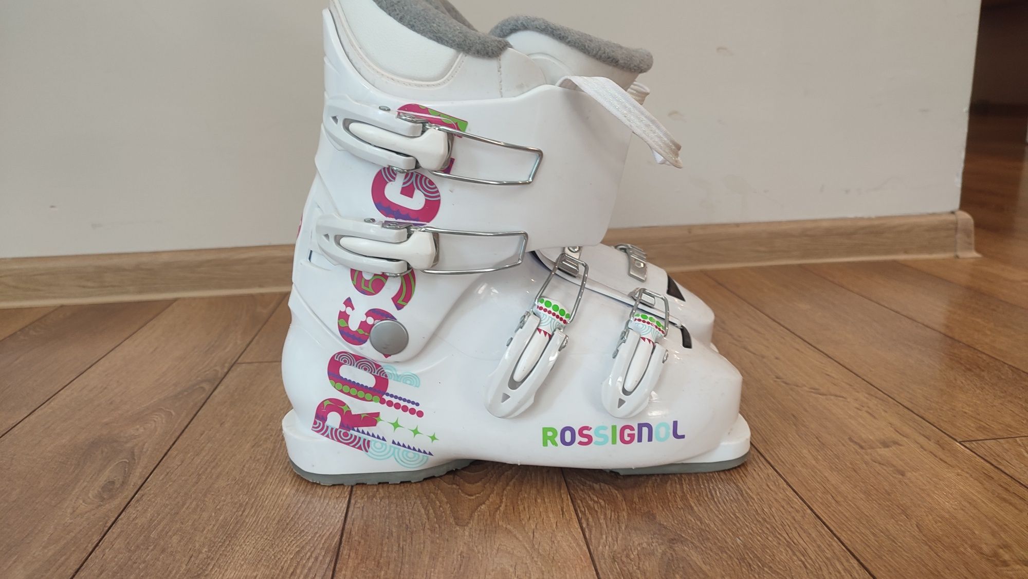 Ски обувки Rosignol